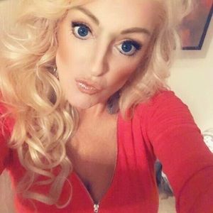 Meet your Posher, Melanie